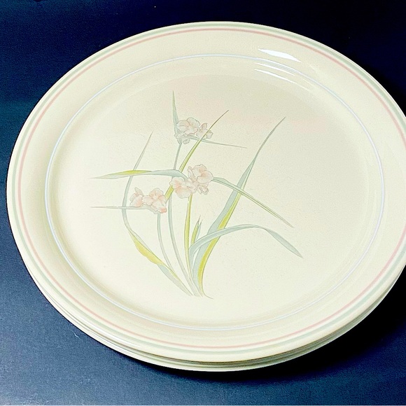4- Corelle Spring Pond 8.5" Lunch Plates Vintage Dishes - Picture 1 of 6